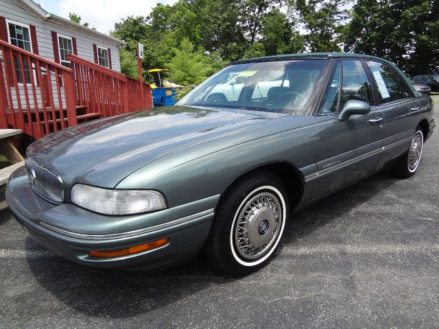 1999 Buick LeSabre 4dr Sdn GXE Auto