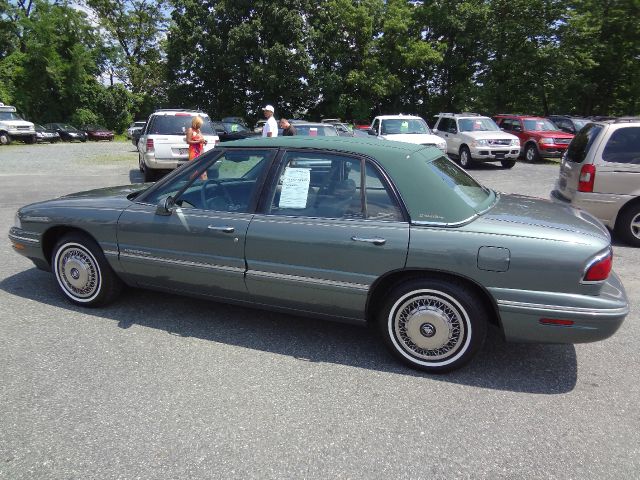 1999 Buick LeSabre 4dr Sdn GXE Auto