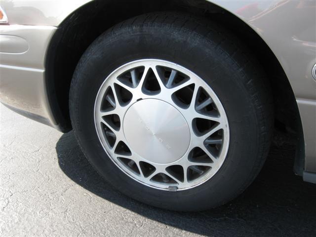 2000 Buick LeSabre SLT 25