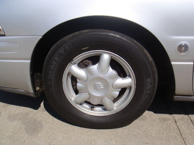 2001 Buick LeSabre SLT 25