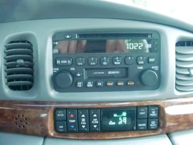 2002 Buick LeSabre SLT 25