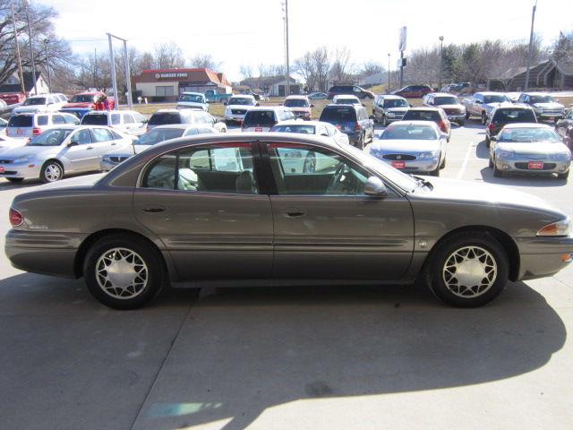 2002 Buick LeSabre SLT 25