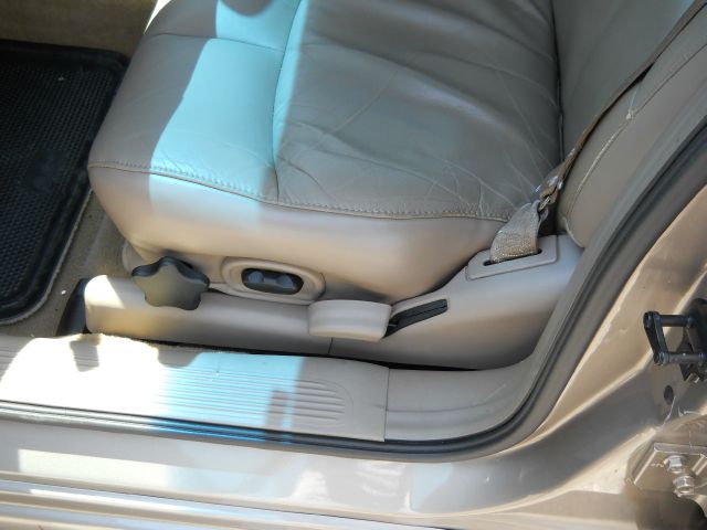 2003 Buick LeSabre 14 Box MPR