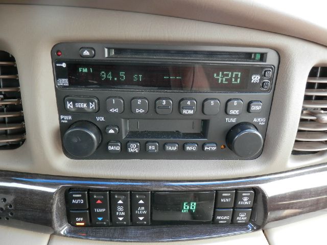 2004 Buick LeSabre SLT 25