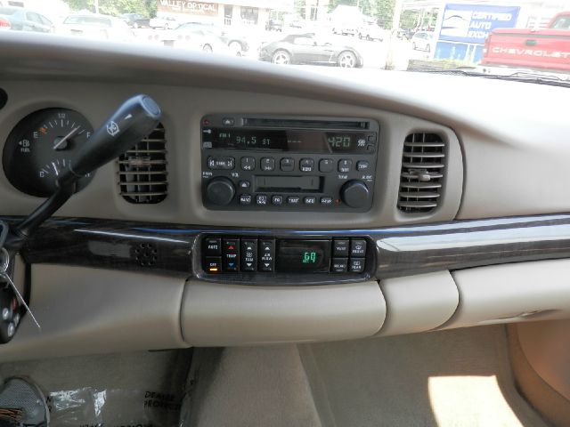 2004 Buick LeSabre SLT 25
