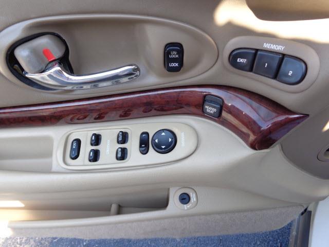 2004 Buick LeSabre SLT 25
