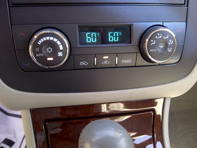 2006 Buick Lucerne MARK Levinson