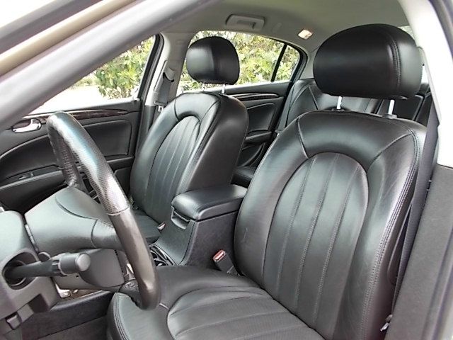 2006 Buick Lucerne GL Sedan 4D