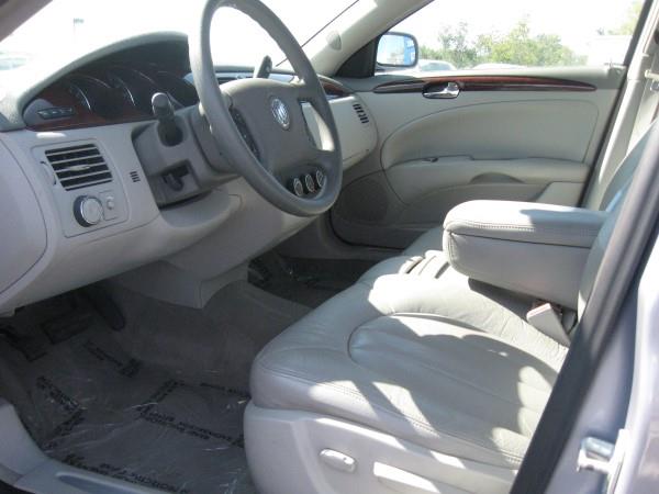 2006 Buick Lucerne GS 460 Sedan 4D