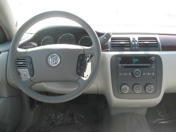 2006 Buick Lucerne GS 460 Sedan 4D