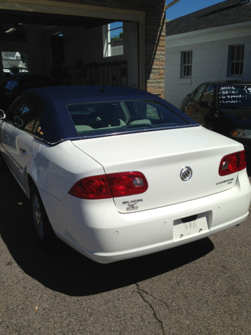 2006 Buick Lucerne GS 460 Sedan 4D