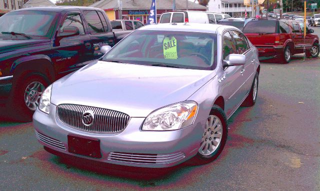 2006 Buick Lucerne GS 460 Sedan 4D