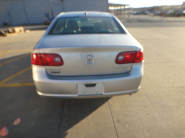 2006 Buick Lucerne GS 460 Sedan 4D
