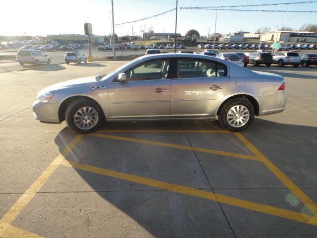 2006 Buick Lucerne GS 460 Sedan 4D