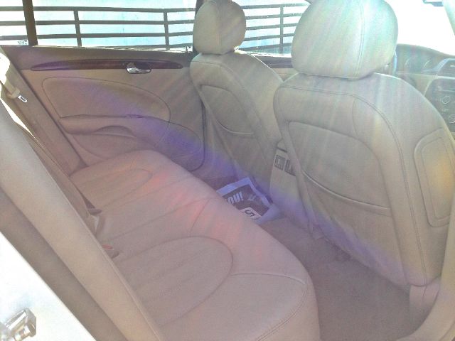 2006 Buick Lucerne GL Sedan 4D