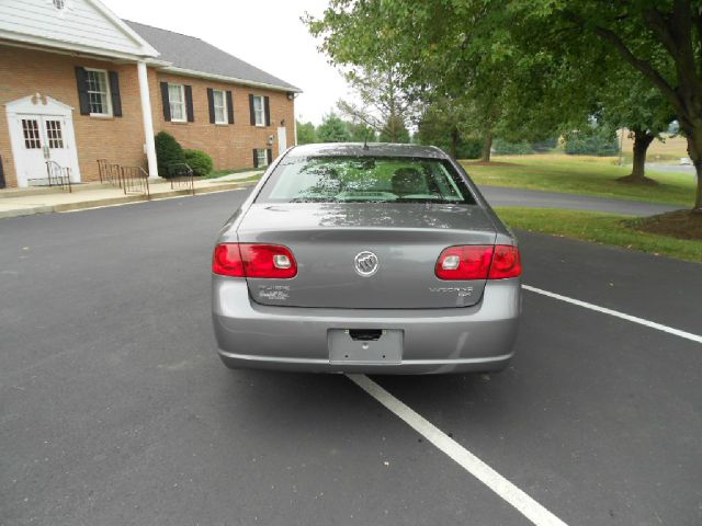 2007 Buick Lucerne GS 460 Sedan 4D