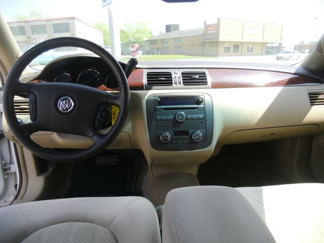2008 Buick Lucerne GS 460 Sedan 4D