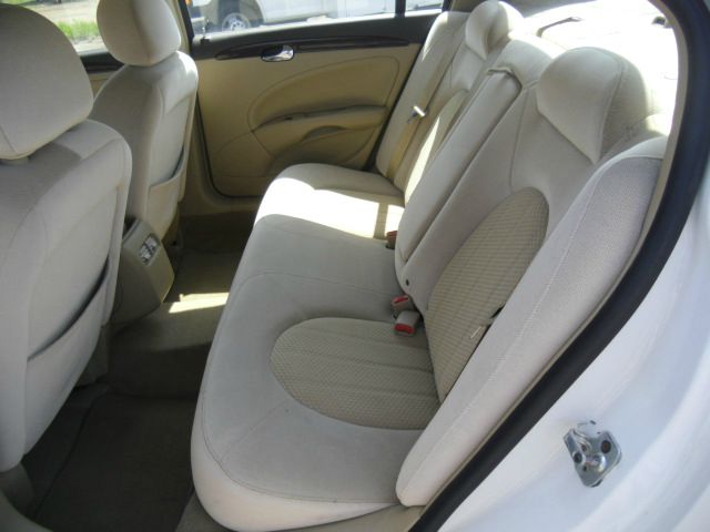 2008 Buick Lucerne GS 460 Sedan 4D