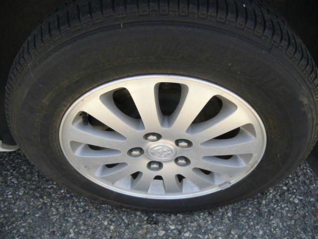 2008 Buick Lucerne GS 460 Sedan 4D