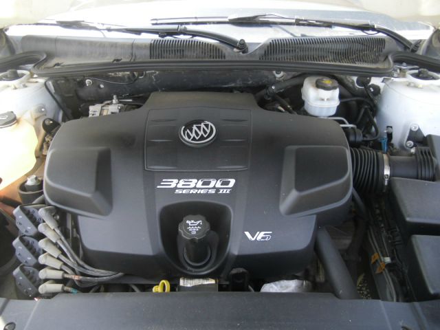 2008 Buick Lucerne GS 460 Sedan 4D