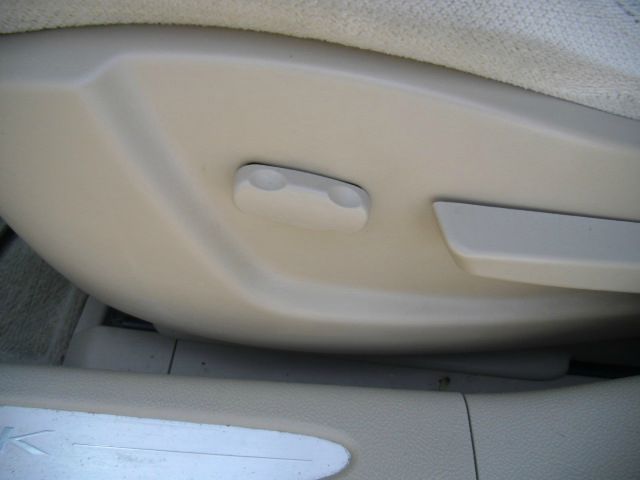 2008 Buick Lucerne GS 460 Sedan 4D