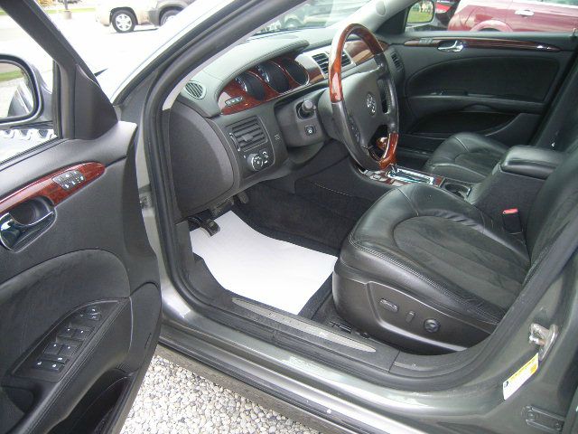 2008 Buick Lucerne Ext Cab 141.5 WB