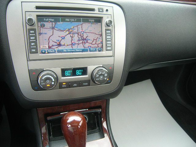 2008 Buick Lucerne Ext Cab 141.5 WB