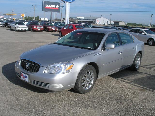 2008 Buick Lucerne All The Whistlesbells