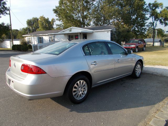 2008 Buick Lucerne GS 460 Sedan 4D