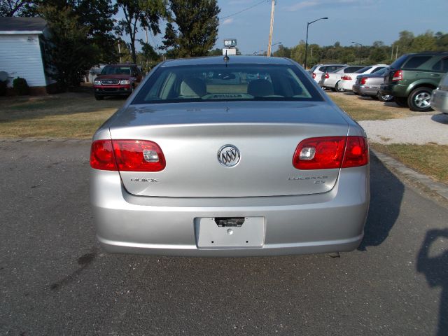 2008 Buick Lucerne GS 460 Sedan 4D