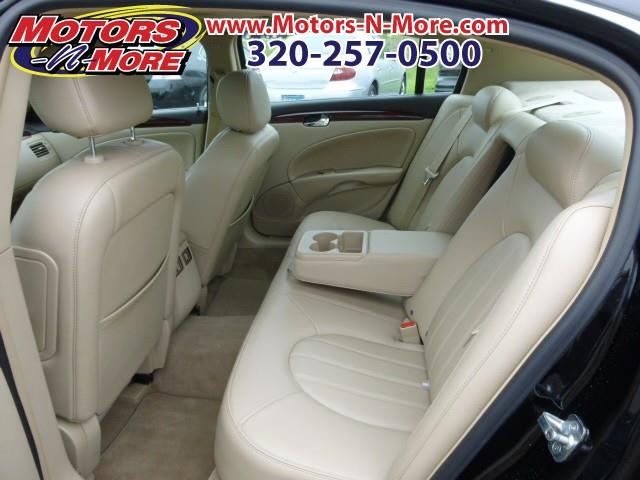 2008 Buick Lucerne Unknown