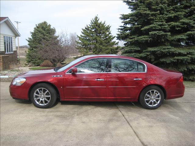 2008 Buick Lucerne Unknown