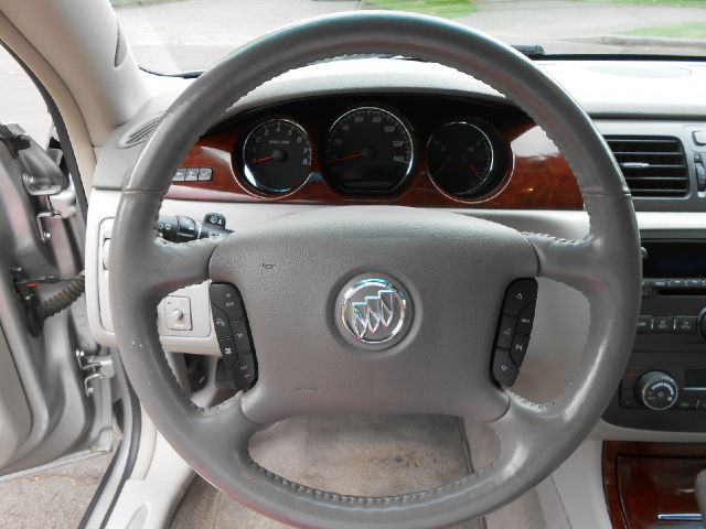 2008 Buick Lucerne 328xi Sedan Navigation Premium PKG AWD
