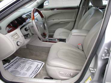 2009 Buick Lucerne All The Whistlesbells