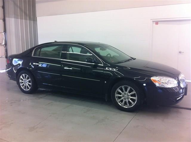 2010 Buick Lucerne Unknown