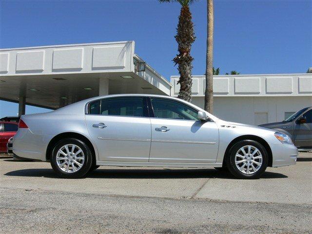2011 Buick Lucerne All The Whistlesbells