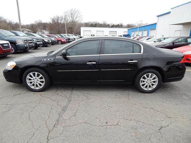 2011 Buick Lucerne GS 460 Sedan 4D