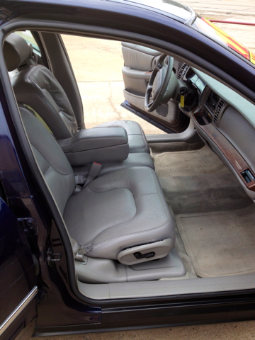 1999 Buick Park Avenue Base