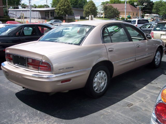 1999 Buick Park Avenue Base