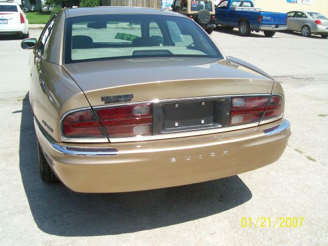 1999 Buick Park Avenue Base