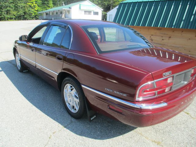 1999 Buick Park Avenue Base