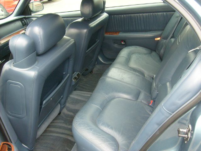 2000 Buick Park Avenue Base