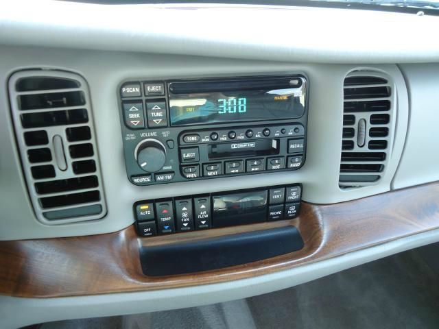 2001 Buick Park Avenue Base