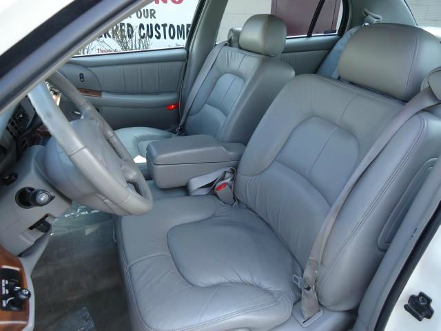 2001 Buick Park Avenue Base