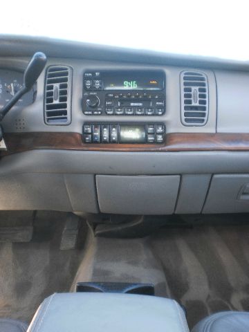 2001 Buick Park Avenue Base