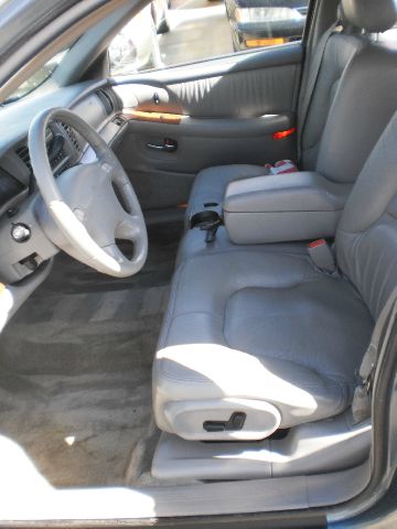 2001 Buick Park Avenue Base