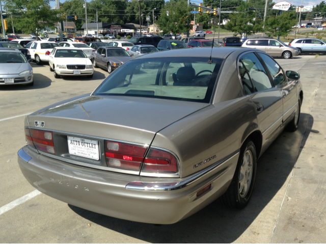 2001 Buick Park Avenue Base