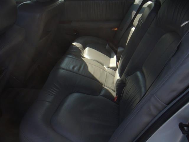 2001 Buick Park Avenue SE Sedan