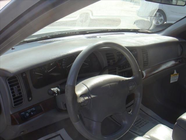 2001 Buick Park Avenue SE Sedan