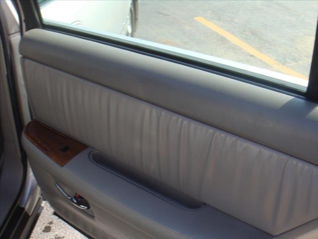 2001 Buick Park Avenue SE Sedan